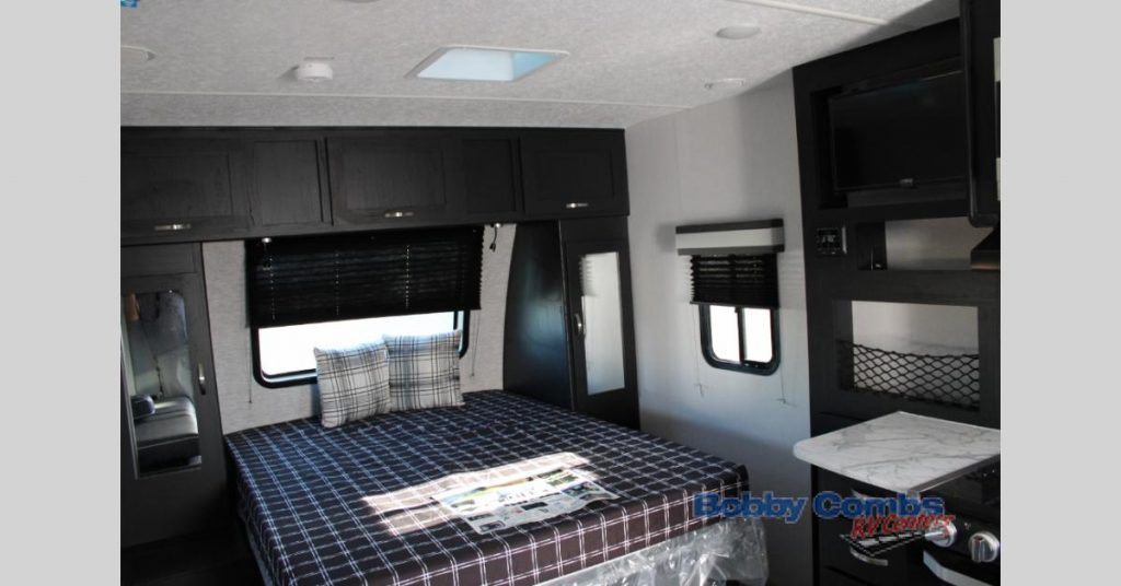 Coachmen Bedroom